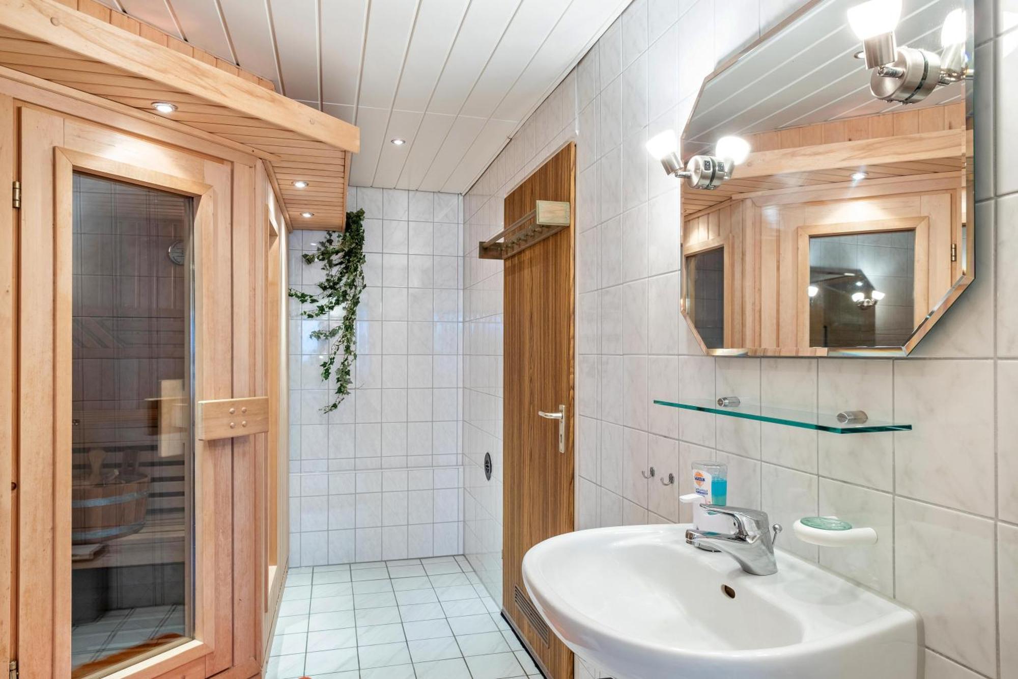 Ferienwohnung Bei Franka Mit Sauna Фрайбург-у-Брайсгау Екстер'єр фото